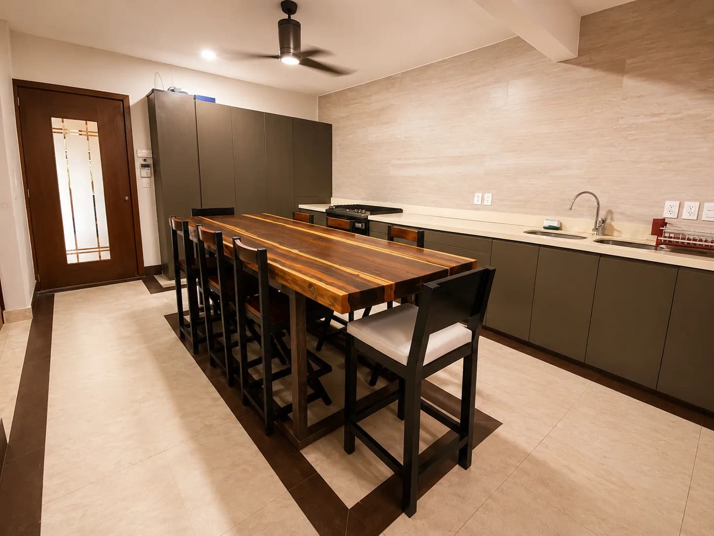 Álamos House in Cancún - kitchen