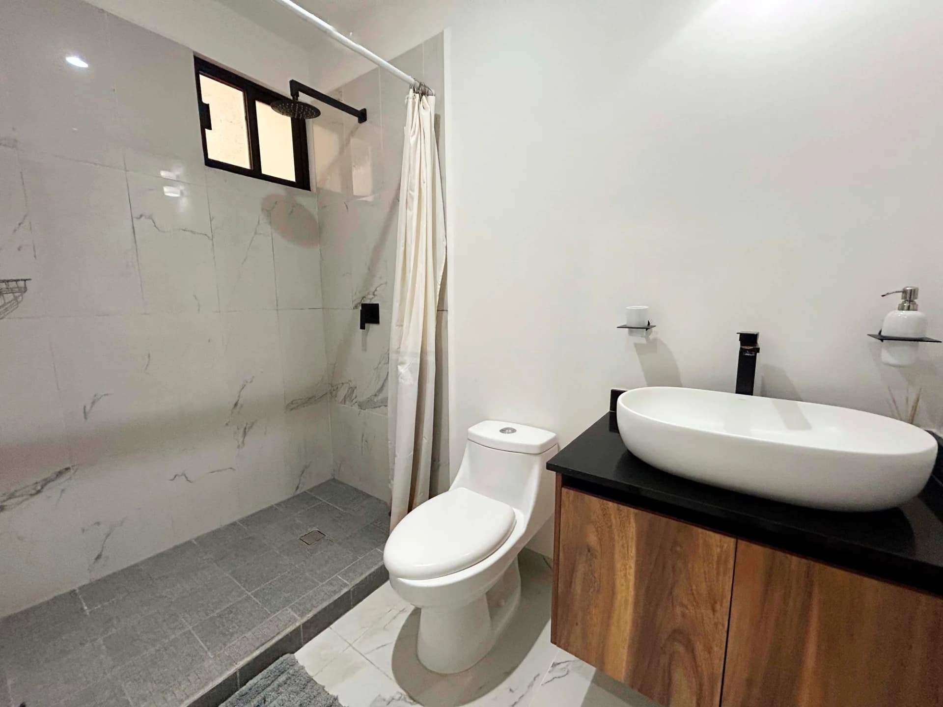 Astoria Condo in Cancún - bathroom