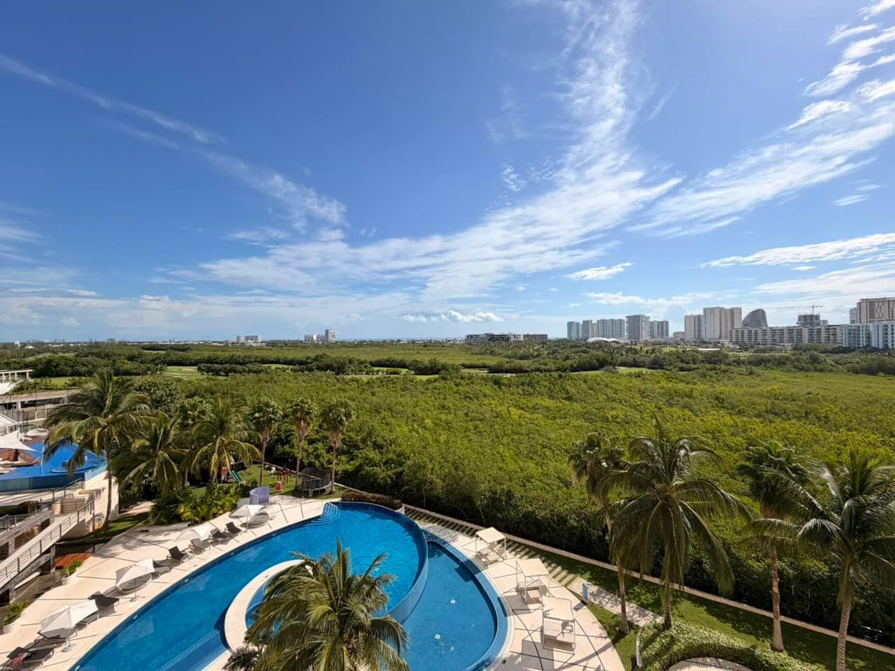 Be Towers 6 Condo in Puerto Cancún - terrace or balcony