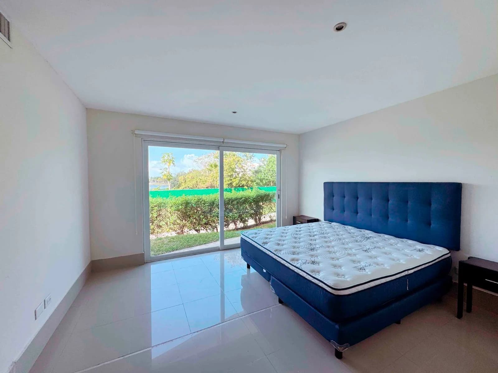 Lagos Del Sol Condo in Cancún - _