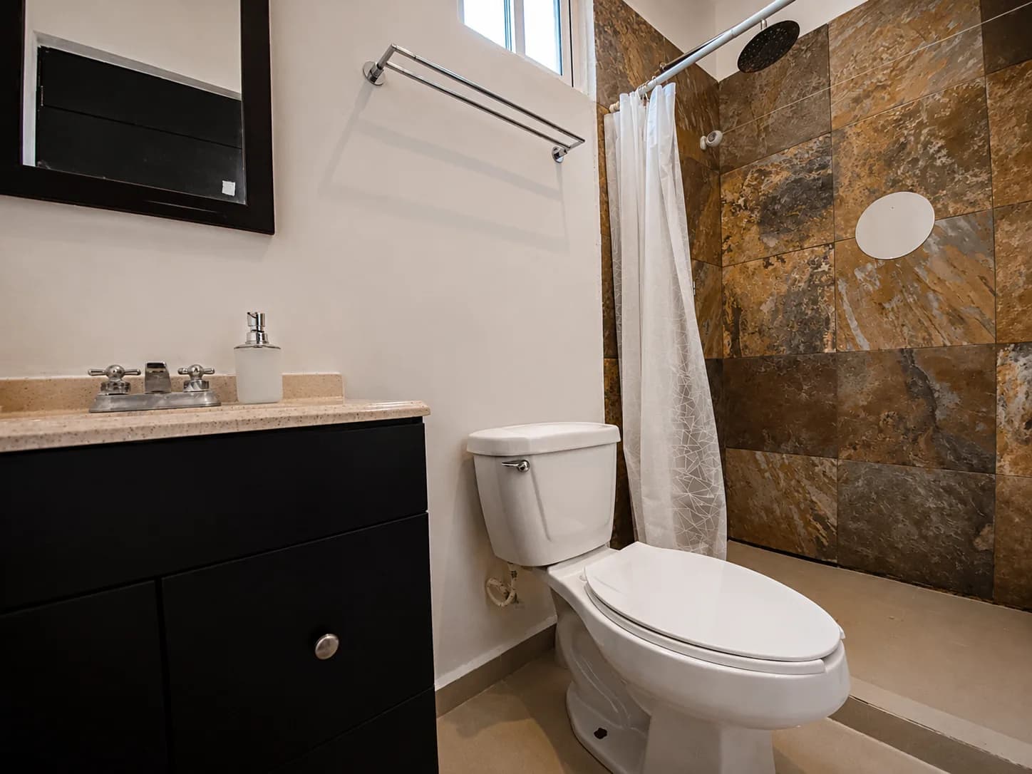 Olivos Condo in Cancún - bathroom