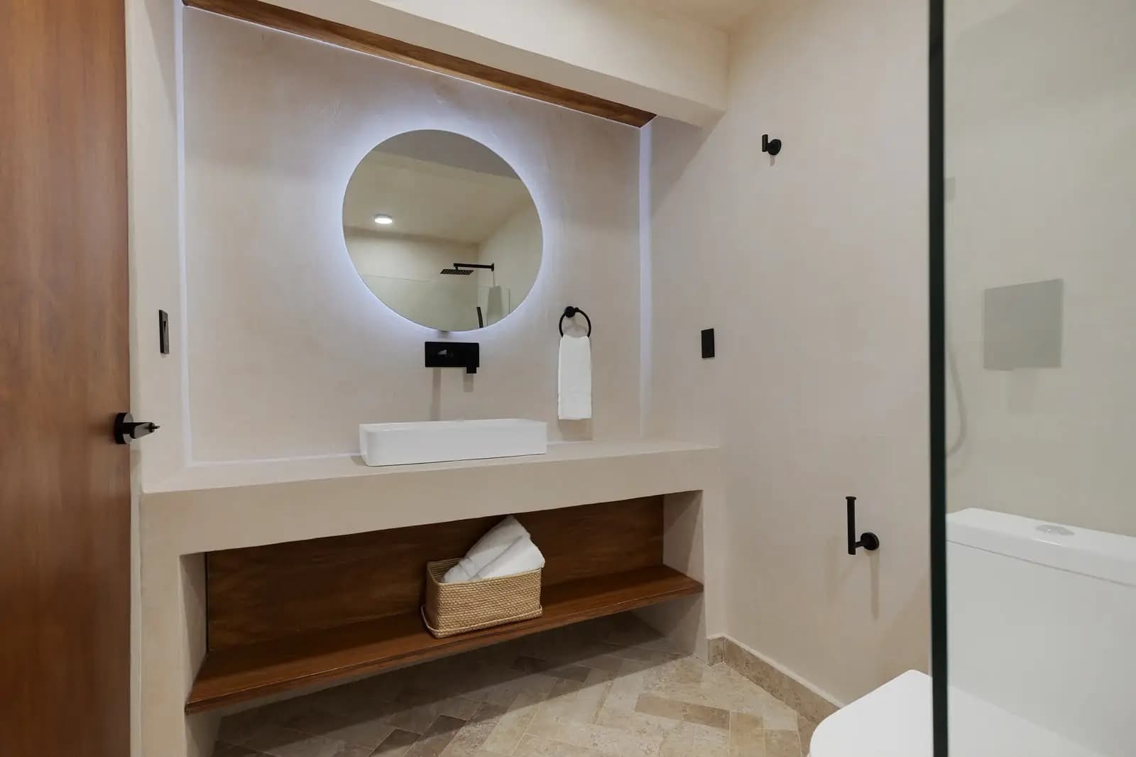 Lagoon View Residence in Pok Ta Pok, Bathroom vanity