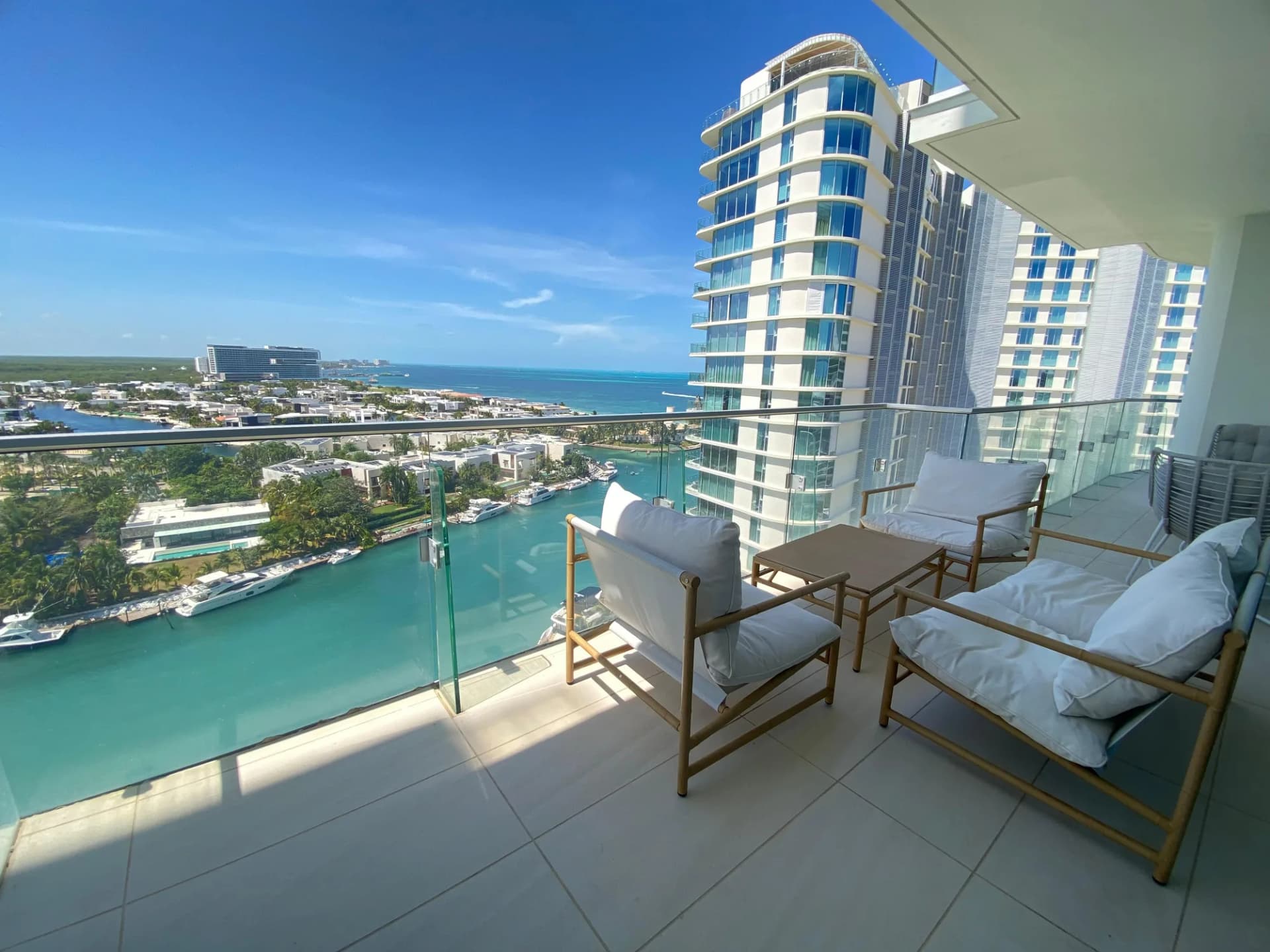 SLS Marina 14 Condo in Puerto Cancún - interior