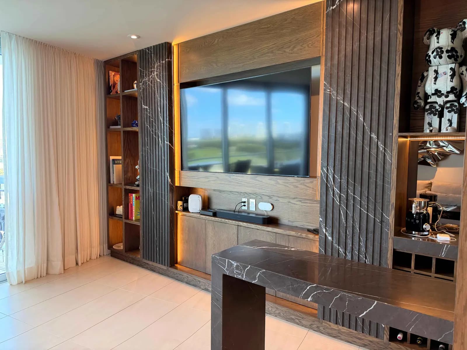 Departamento SLS Marina 7 en Puerto Cancún - área social abierta