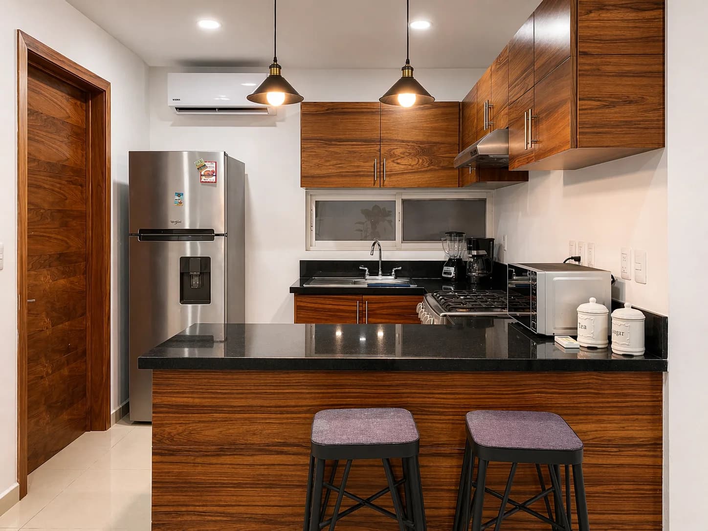 Tzalam Condo in Cancún - kitchen