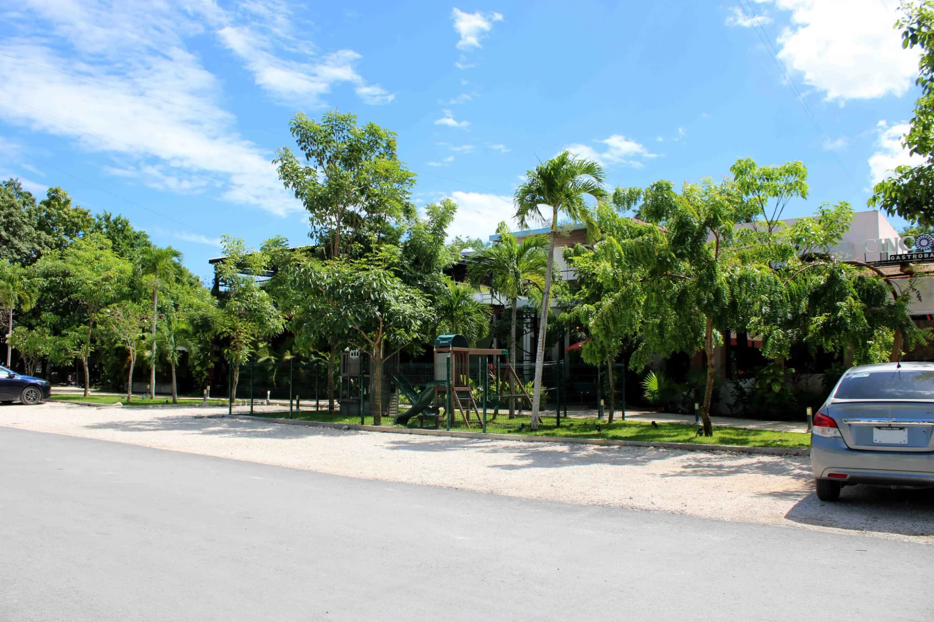 Lote Tropicalley in Cancún - ESTACIONAMIENTO