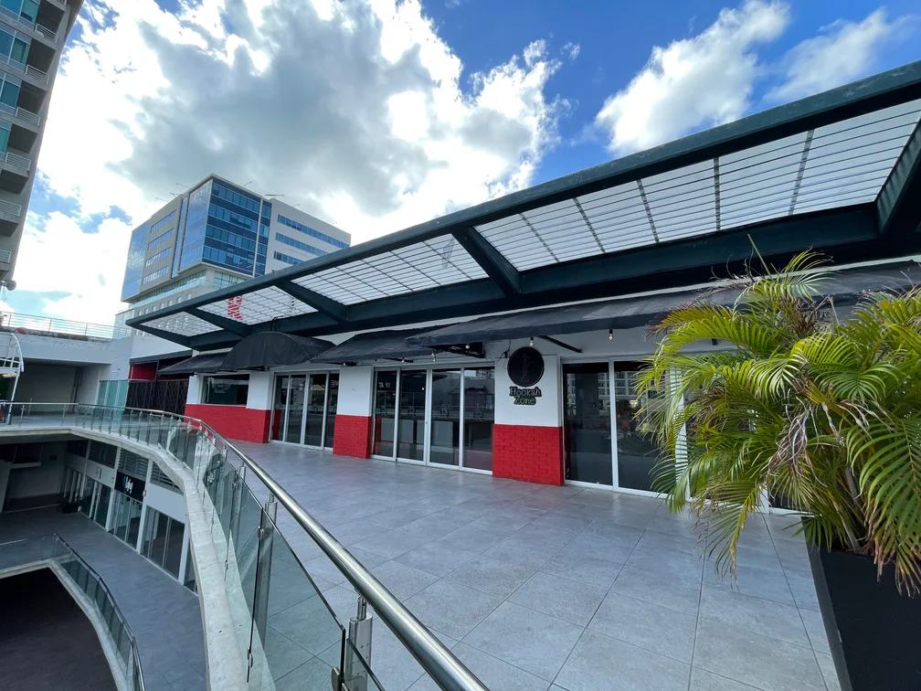 3 Locales En Plaza Solare in Cancún - IMG_1072