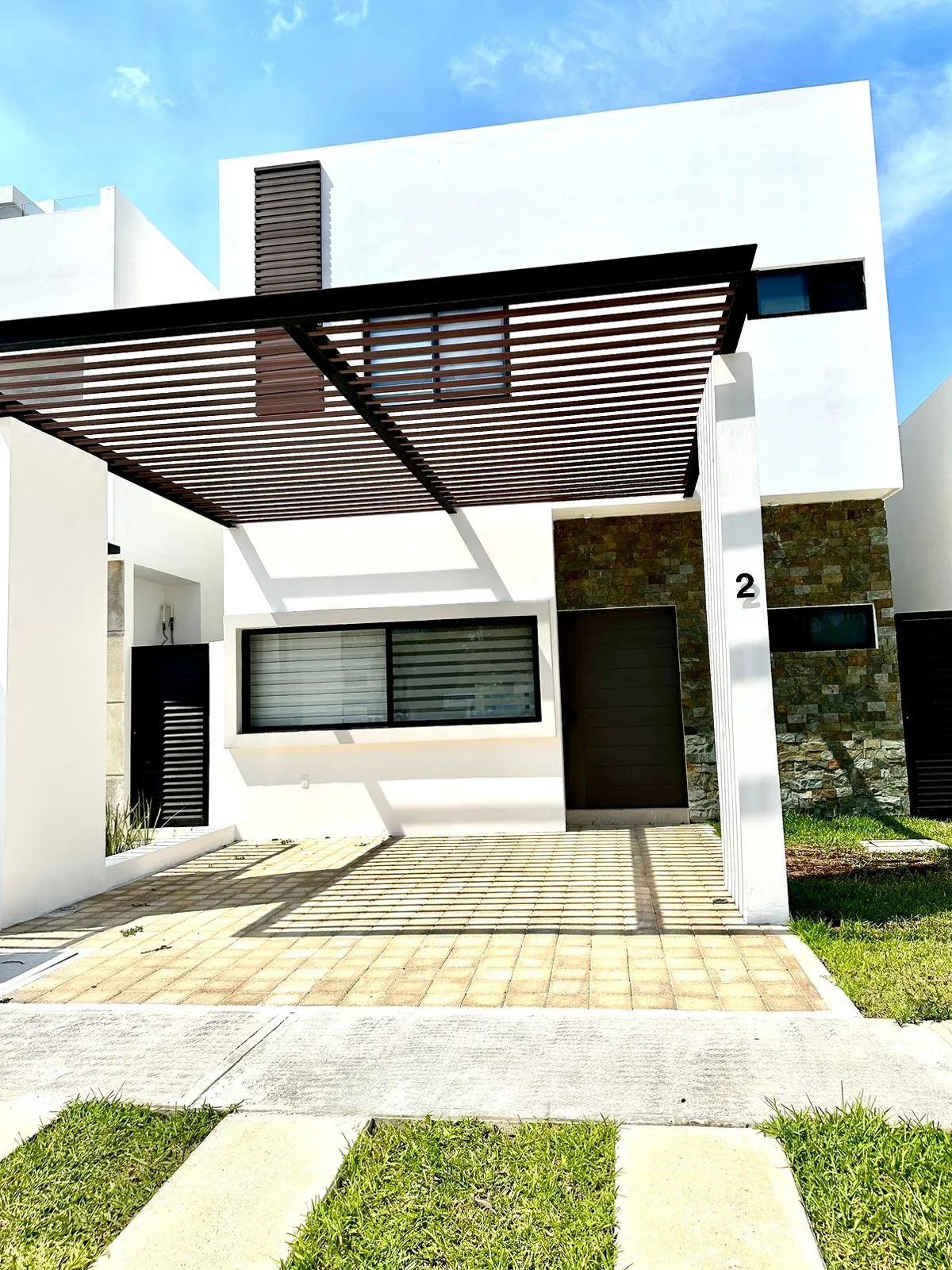 Front facade of Casa Aqua