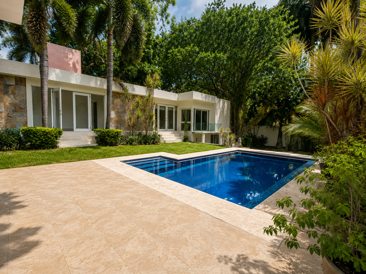 Casa Campestre en Cancún - alberca