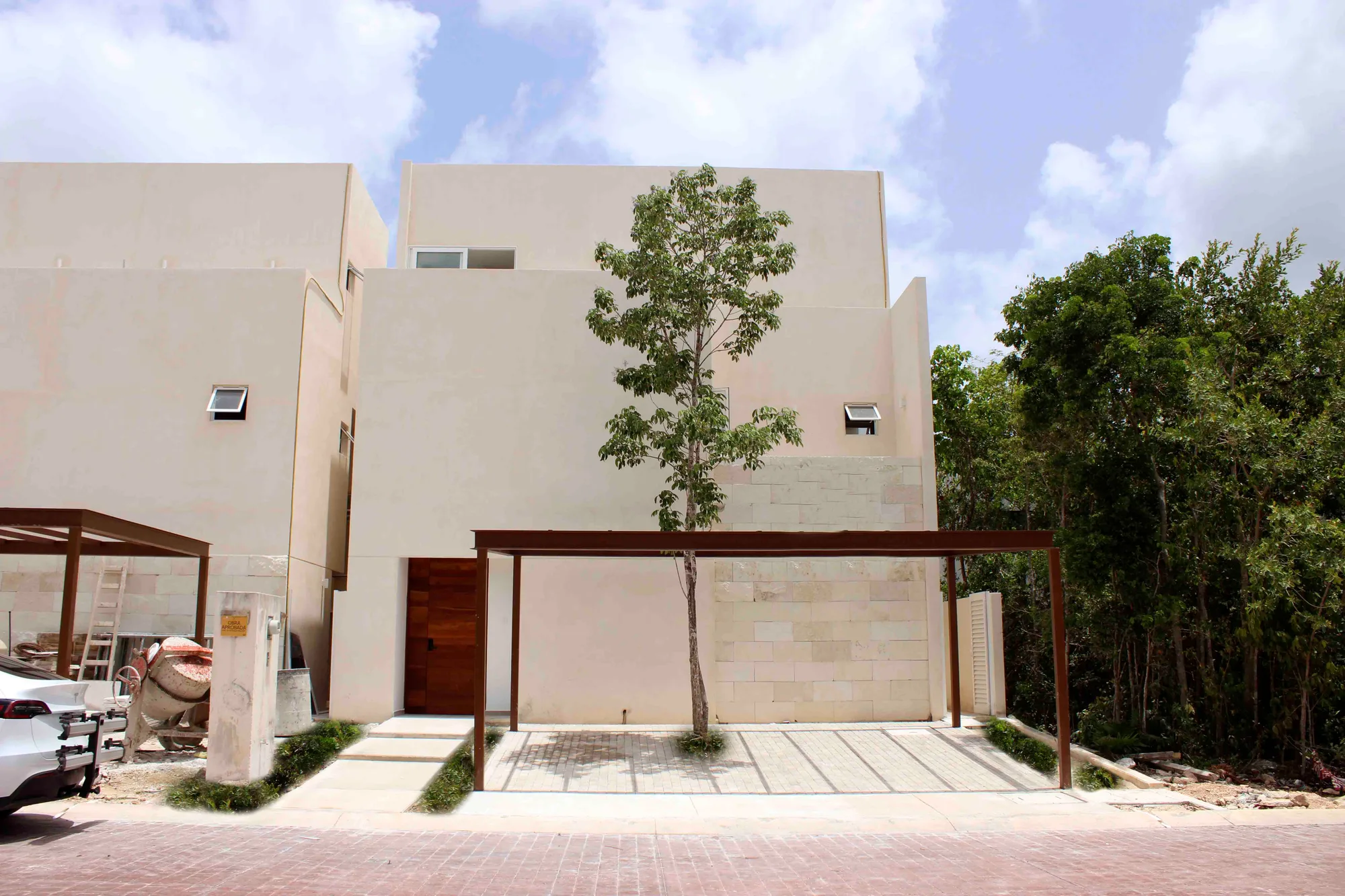 Vía Cumbres House in Cancún - exterior