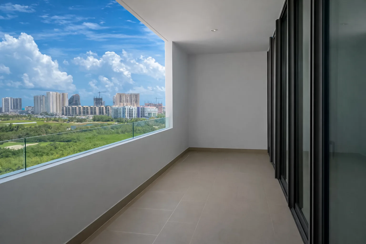 Departamento Be Towers 9 en Puerto Cancún - terraza o balcón