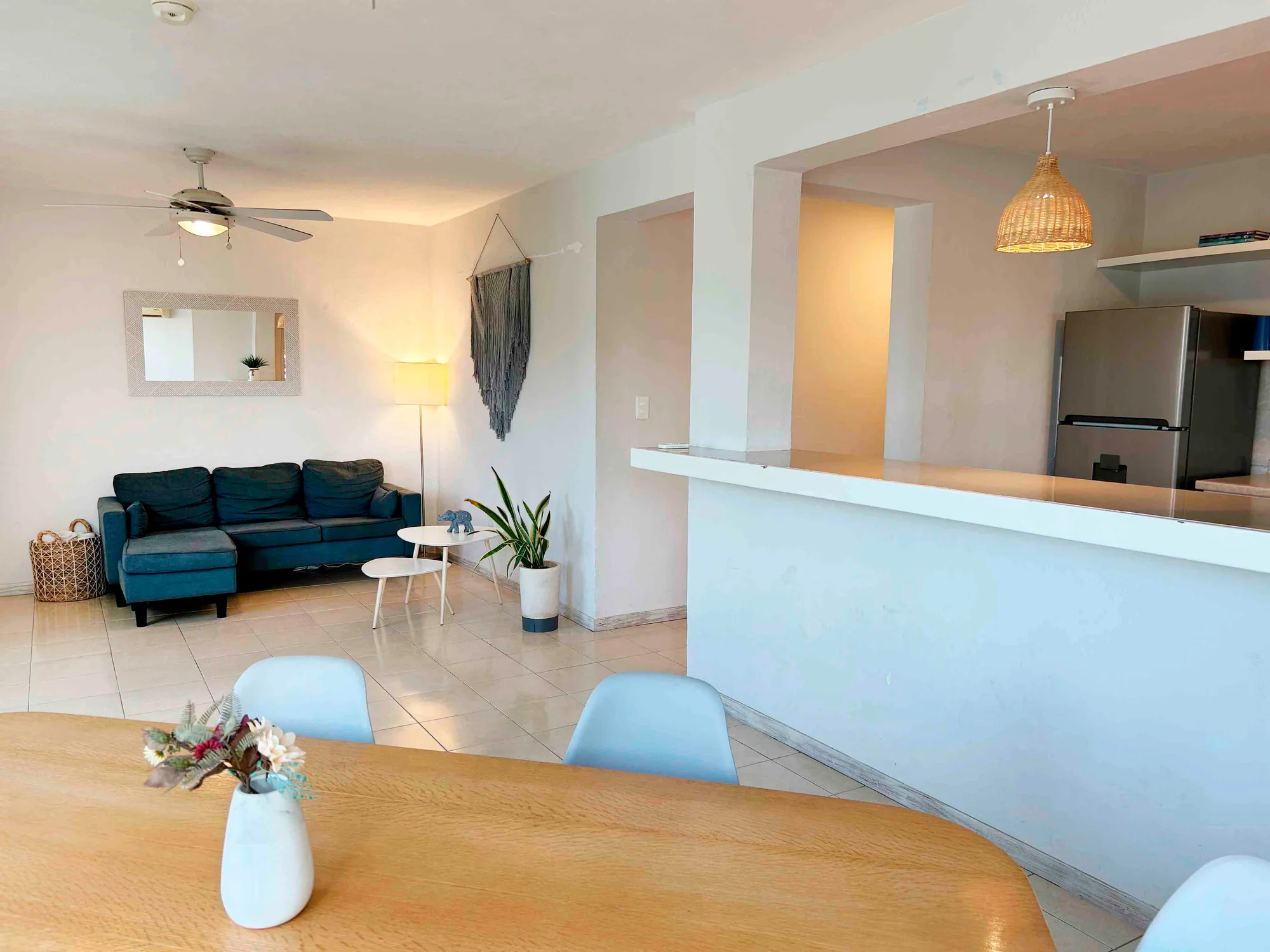 En Avenida Bonampak Condo in Cancún - living room