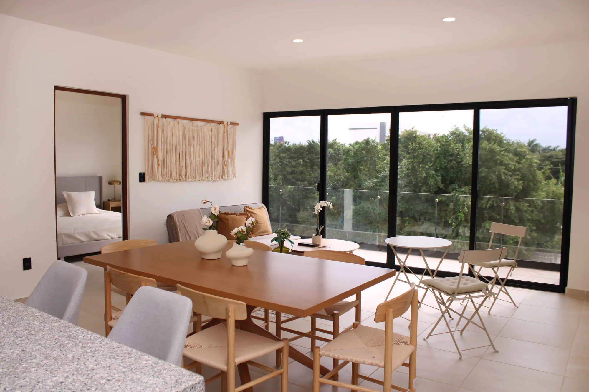 Sala y comedor en HLiving, Cancún