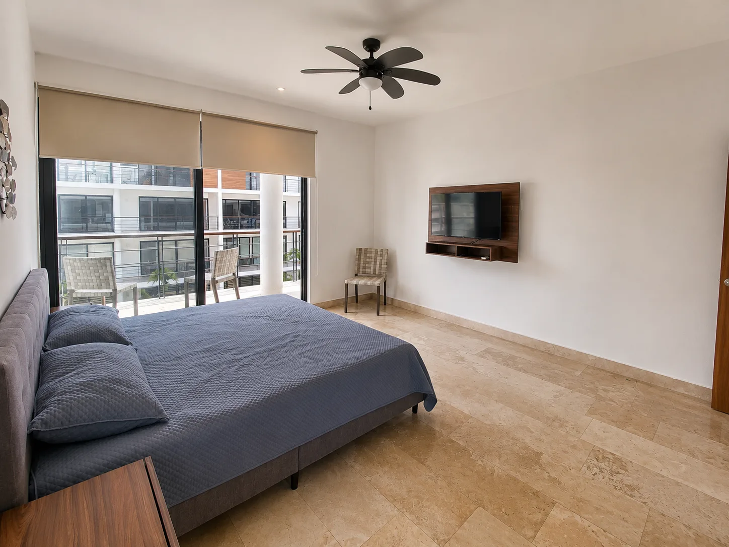 Primary bedroom at Palmar Residencial, Cancún