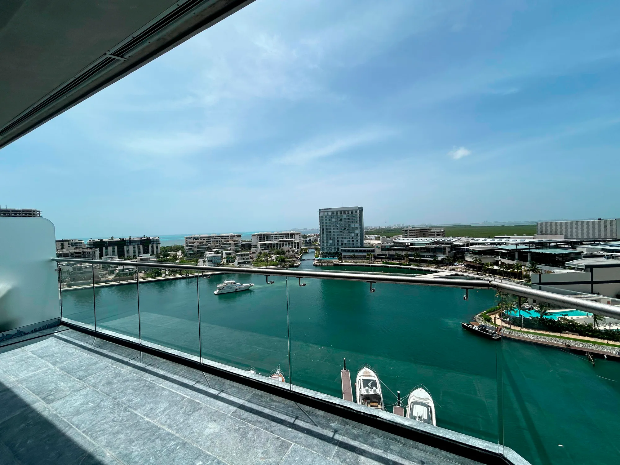 Shark Tower Condo in Puerto Cancún - interior